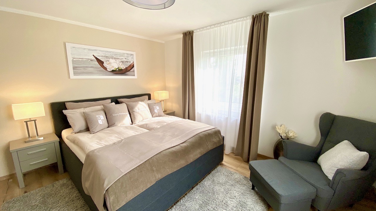 Schlafzimmer 1 – HarzVilla
