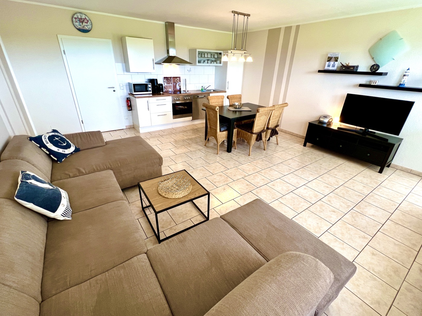 Wohnbereich Ferienwohnung MeerZeit Dahme Familienwohnung Kinderzimmer